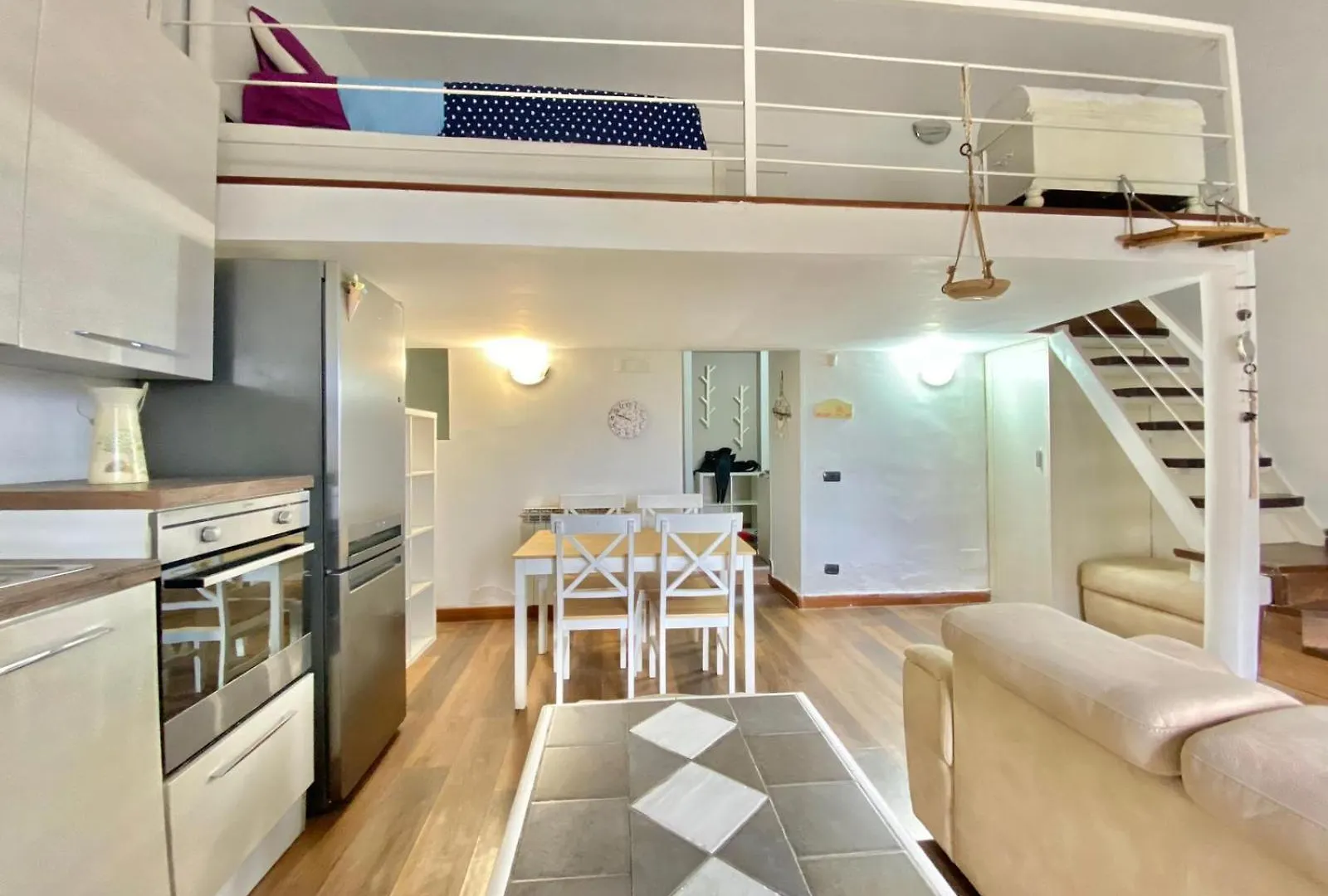 Accogliente E Moderno Per Gruppi E Famiglie, Con Vista Mozzafiato Su Napoli E Vesuvio Apartment Naples