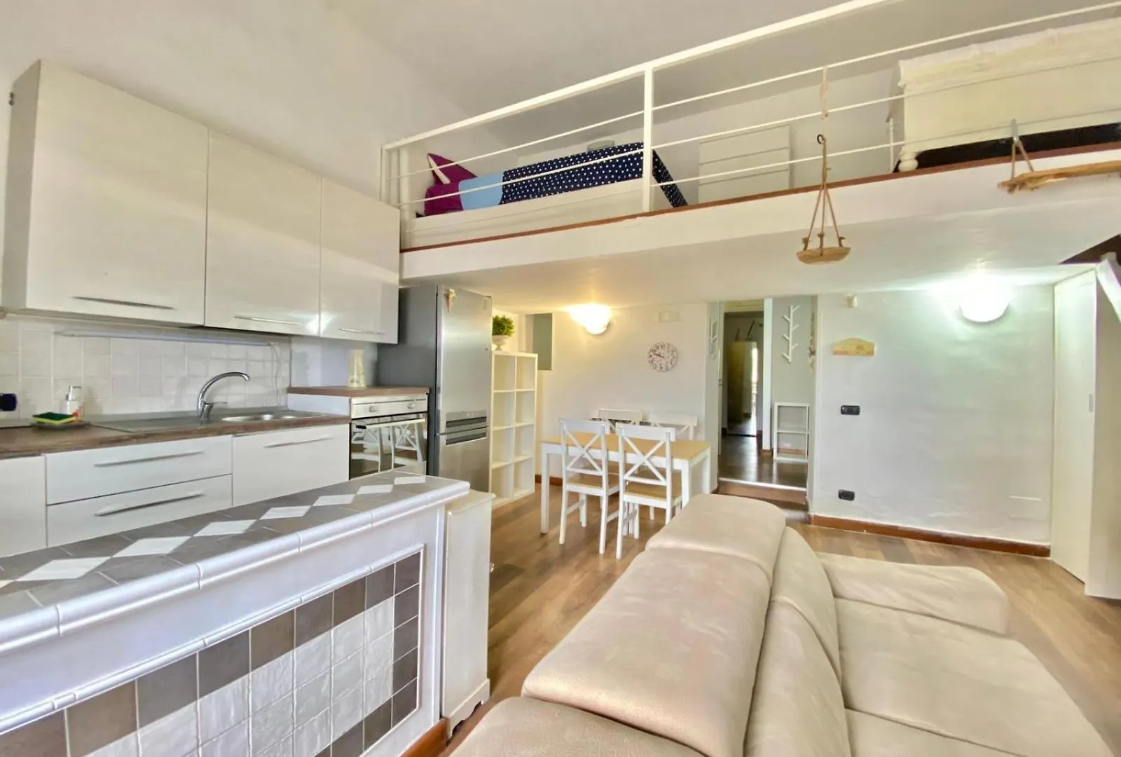 Accogliente E Moderno Per Gruppi E Famiglie, Con Vista Mozzafiato Su Napoli E Vesuvio Apartment