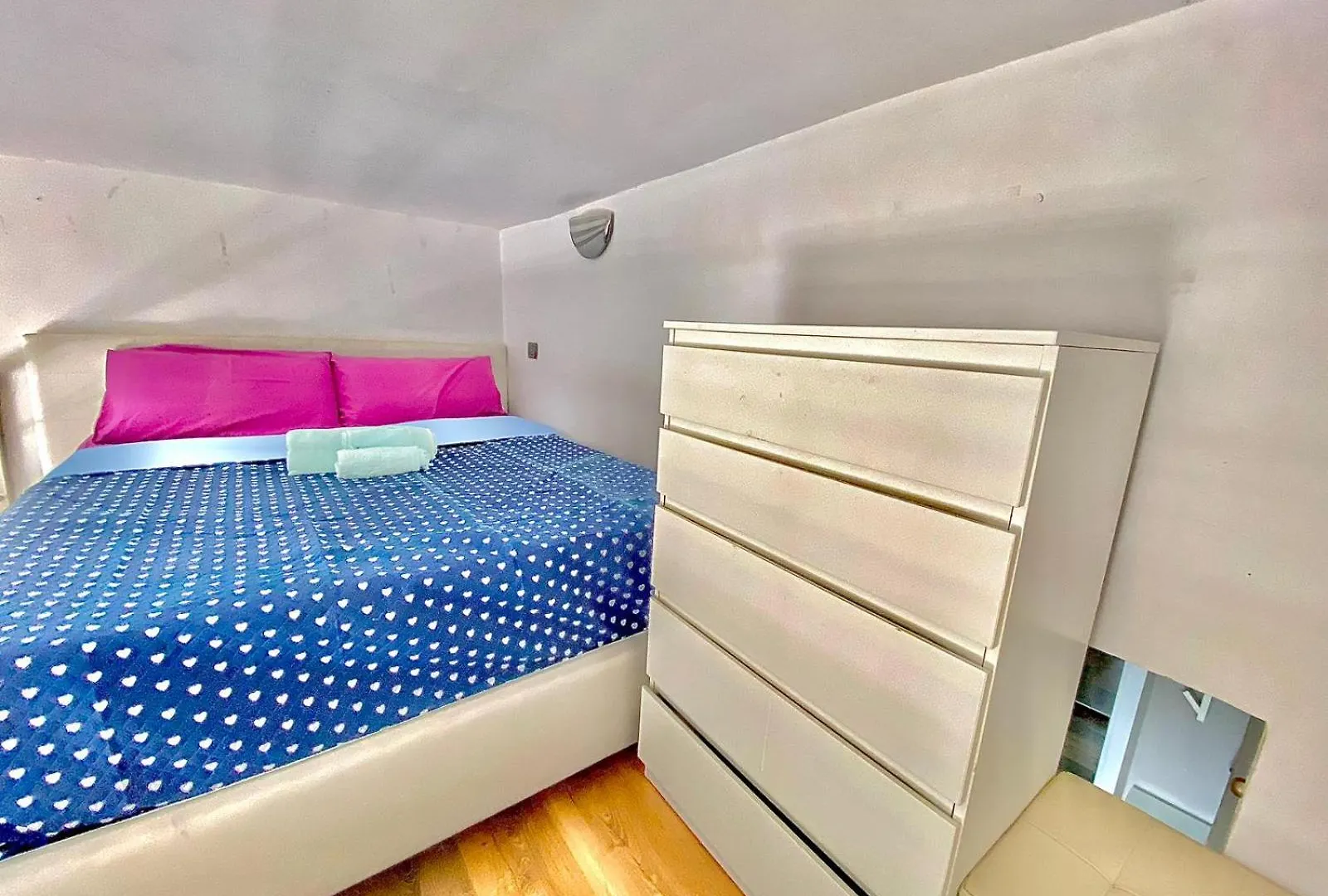 Accogliente E Moderno Per Gruppi E Famiglie, Con Vista Mozzafiato Su Napoli E Vesuvio Apartment