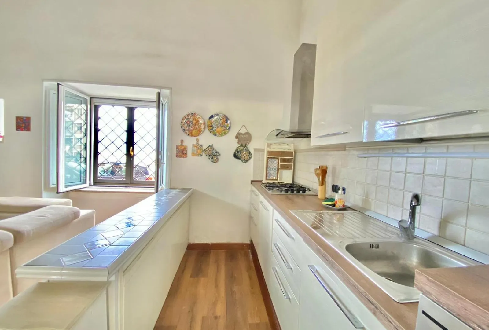 Accogliente E Moderno Per Gruppi E Famiglie, Con Vista Mozzafiato Su Napoli E Vesuvio Apartment